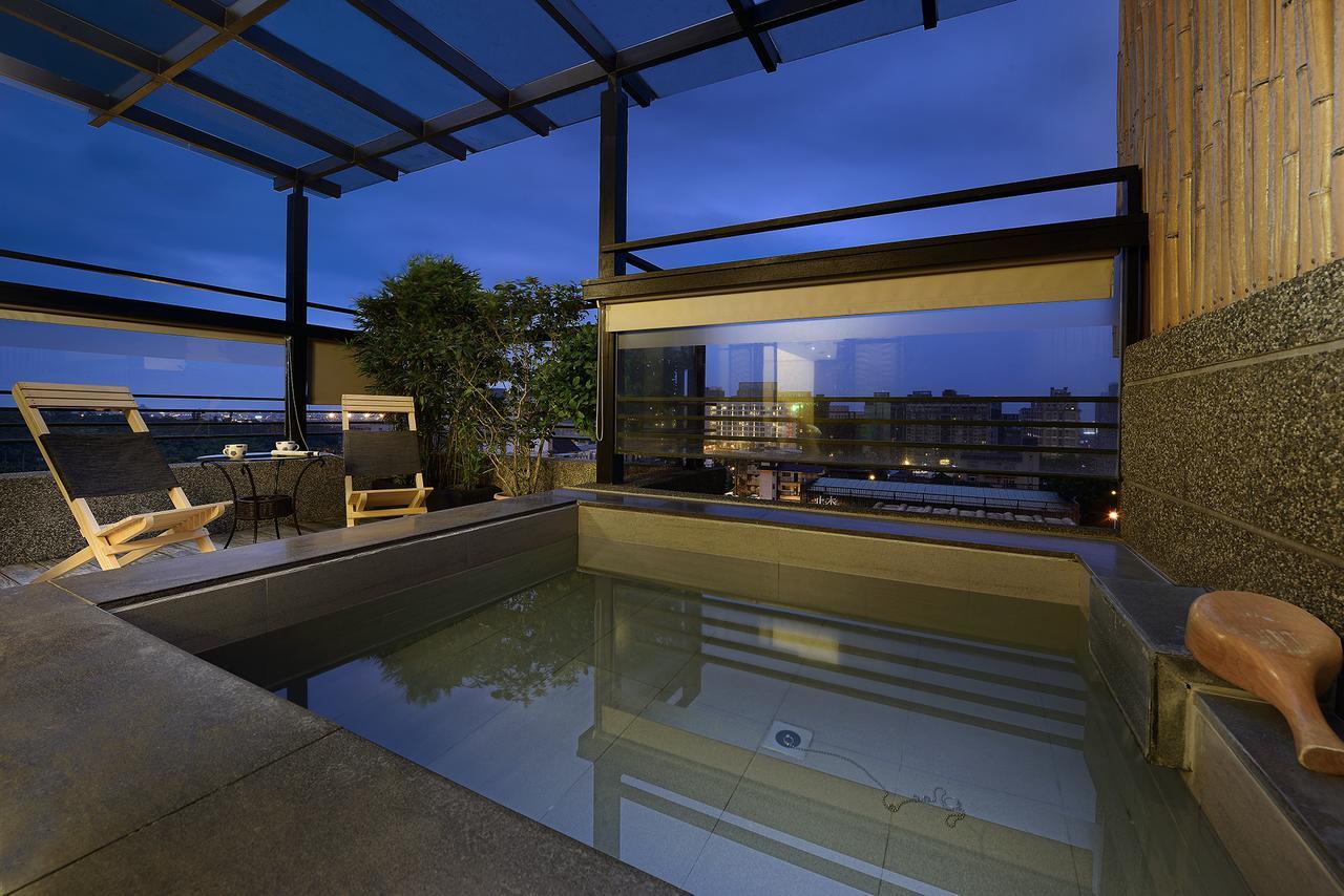 松語墅溫泉居 Pine Hot Spring Bed and Breakfast Jiaoxi Buitenkant foto
