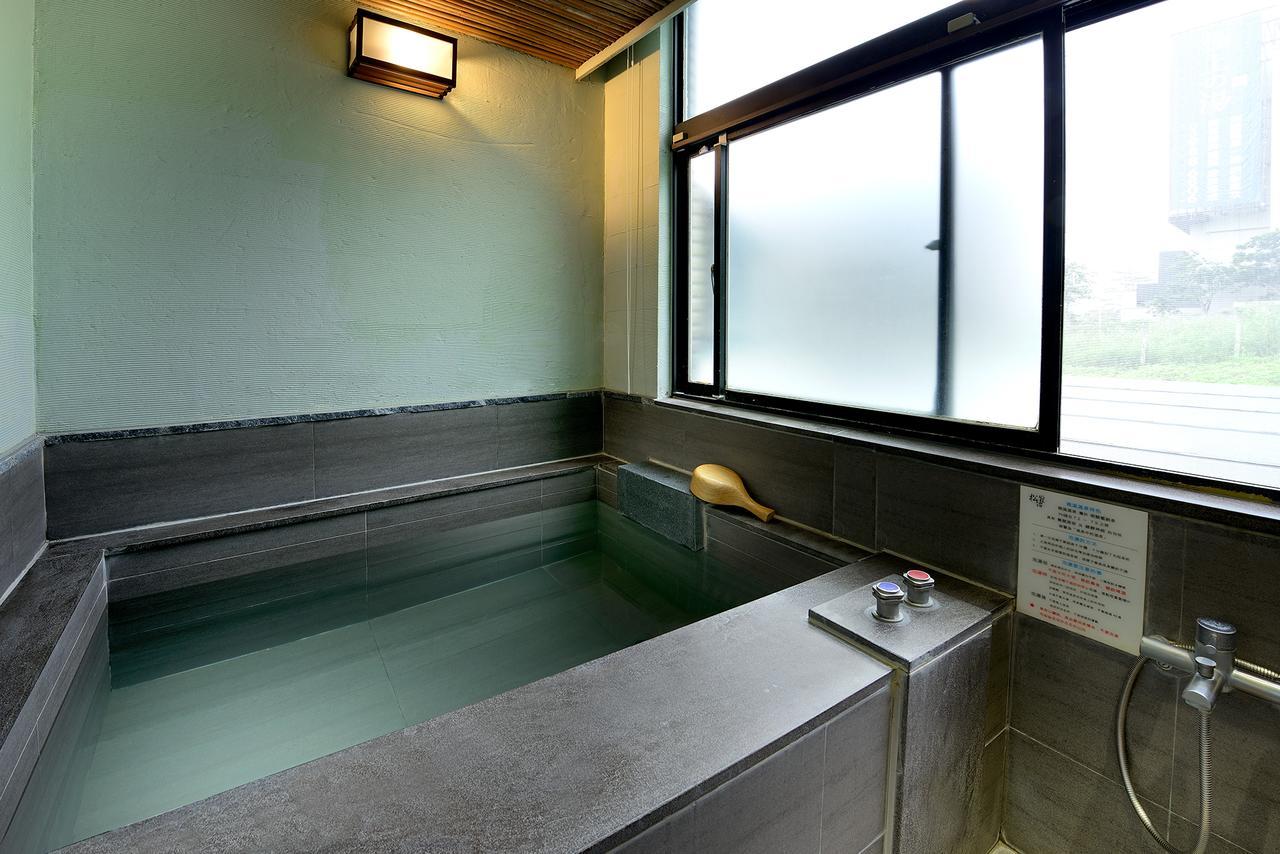 松語墅溫泉居 Pine Hot Spring Bed and Breakfast Jiaoxi Buitenkant foto